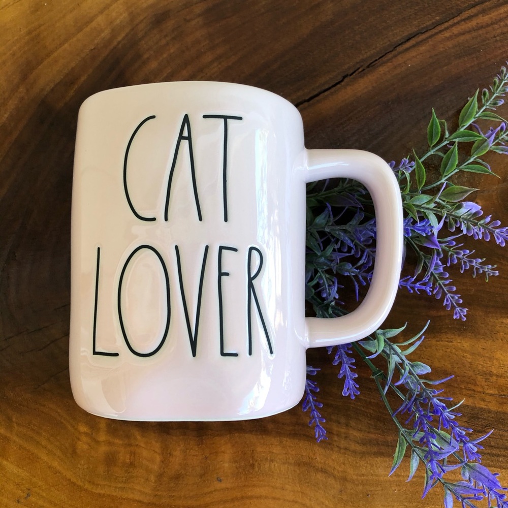 Rae Dunn “CAT LOVER” mug